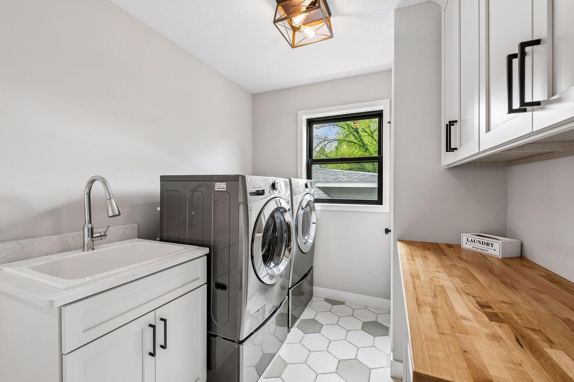 Laundry room on upper level