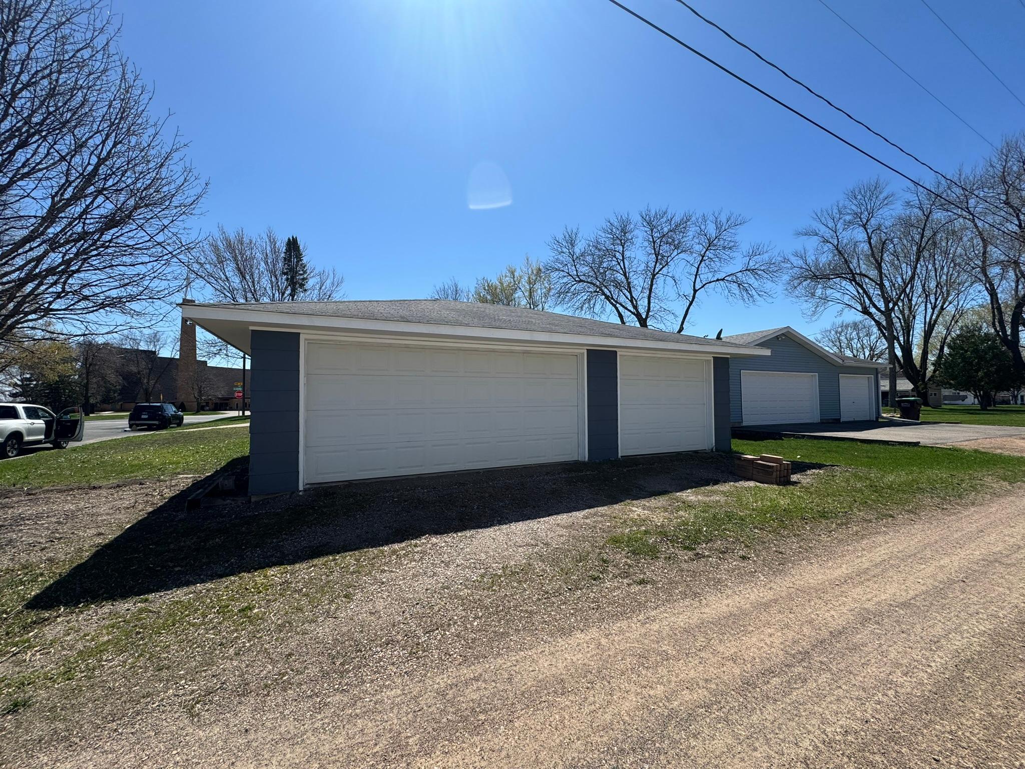 3 Car Detached Garage