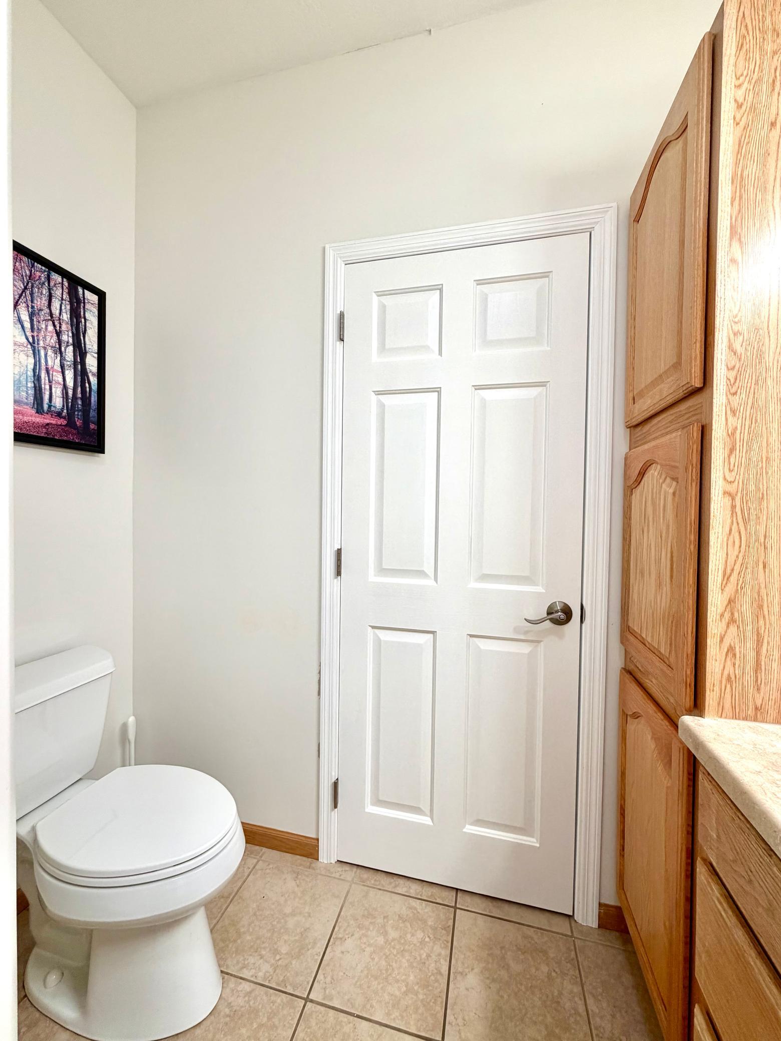 Main floor guest bath 2.jpeg