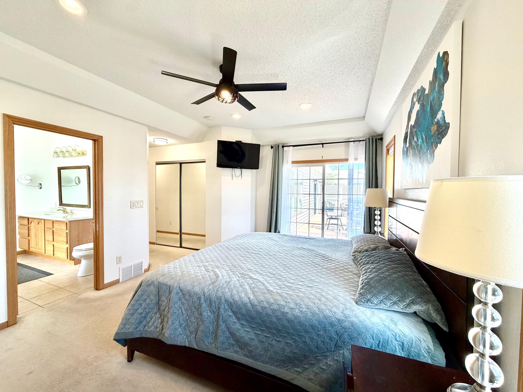 Primary bedroom.jpeg