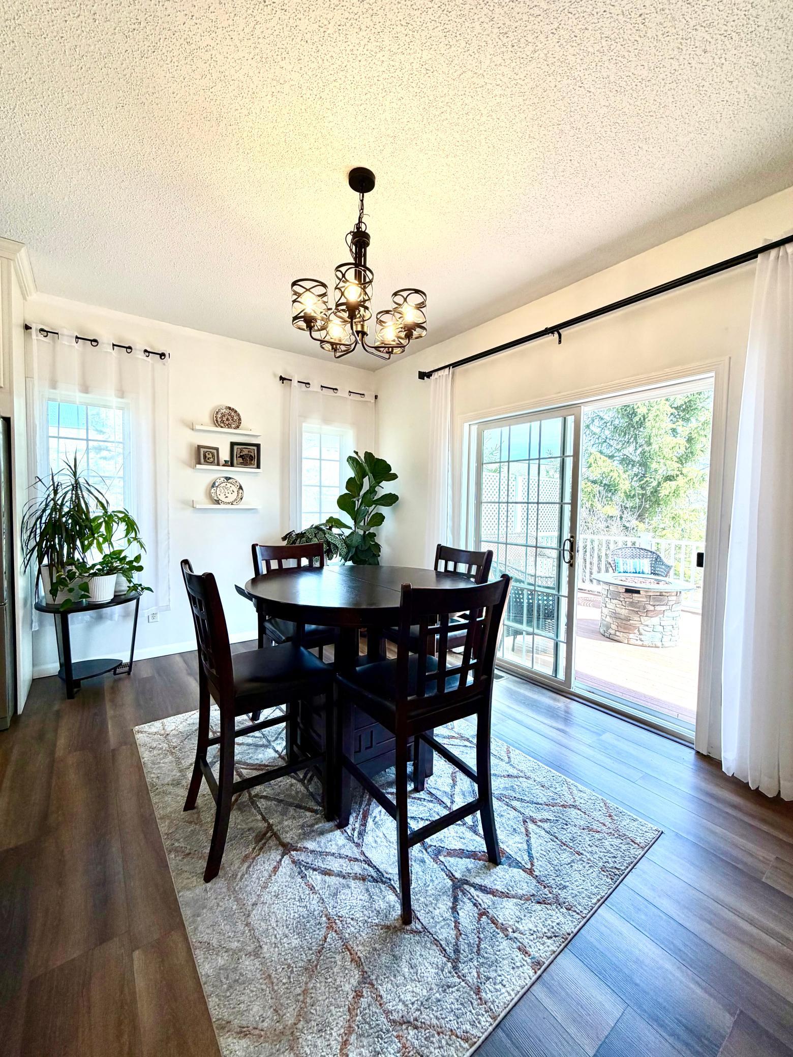 Dining area.jpeg