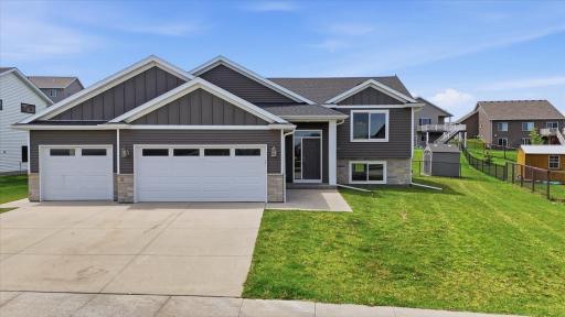 732 Towne Drive NE, Byron, MN 55920