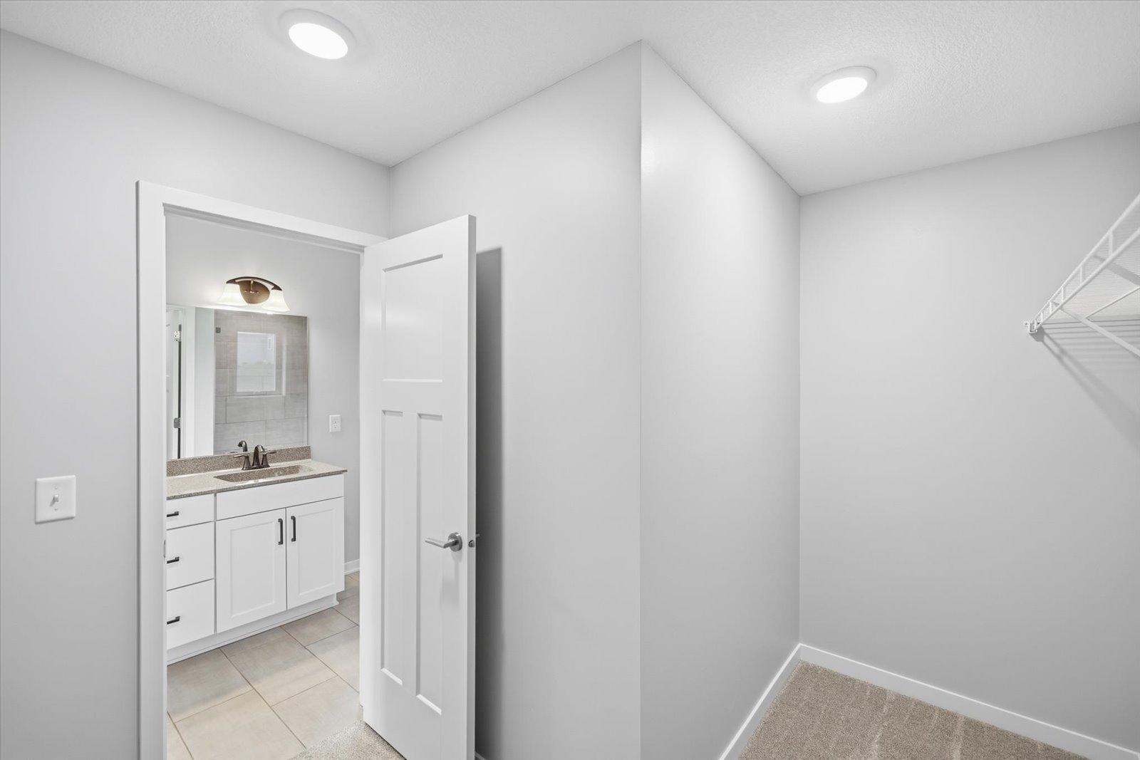 Walk in Closet