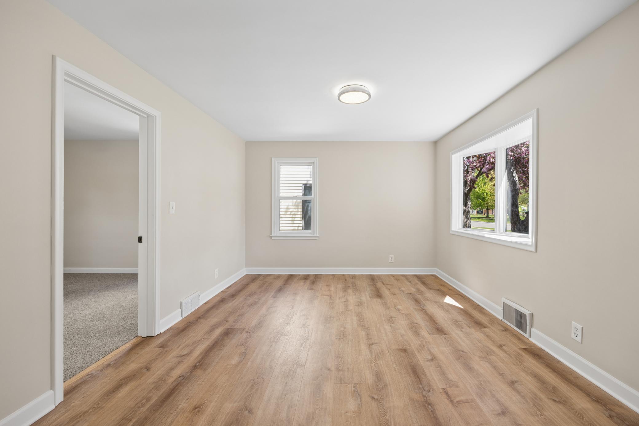 Dining room with bay window