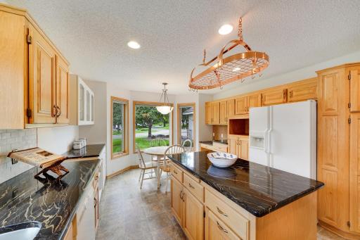 9933 Old Wagon Trail, Eden Prairie, MN 55347
