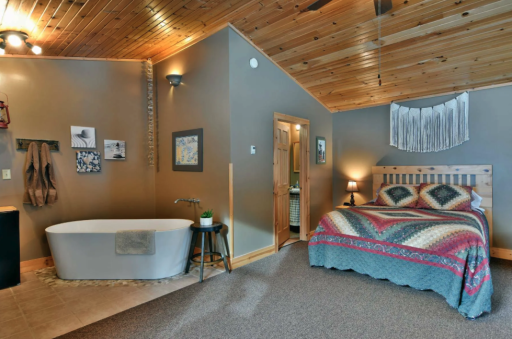 84790 State HWY 13 S, Bayfield, WI 54814