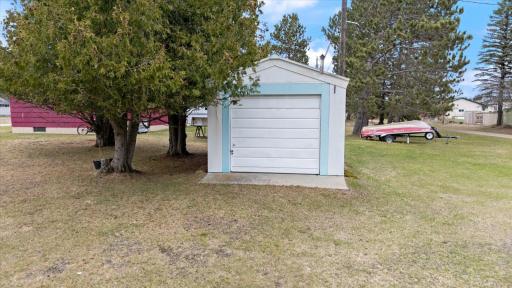 42 Garden Circle, Babbitt, MN 55706