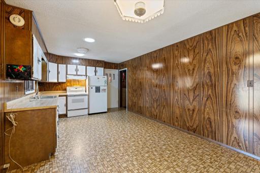 42 Garden Circle, Babbitt, MN 55706