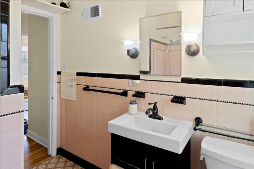 4722 Upton Avenue S, Minneapolis, MN 55410