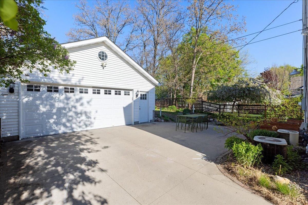 oversize 2 car garage