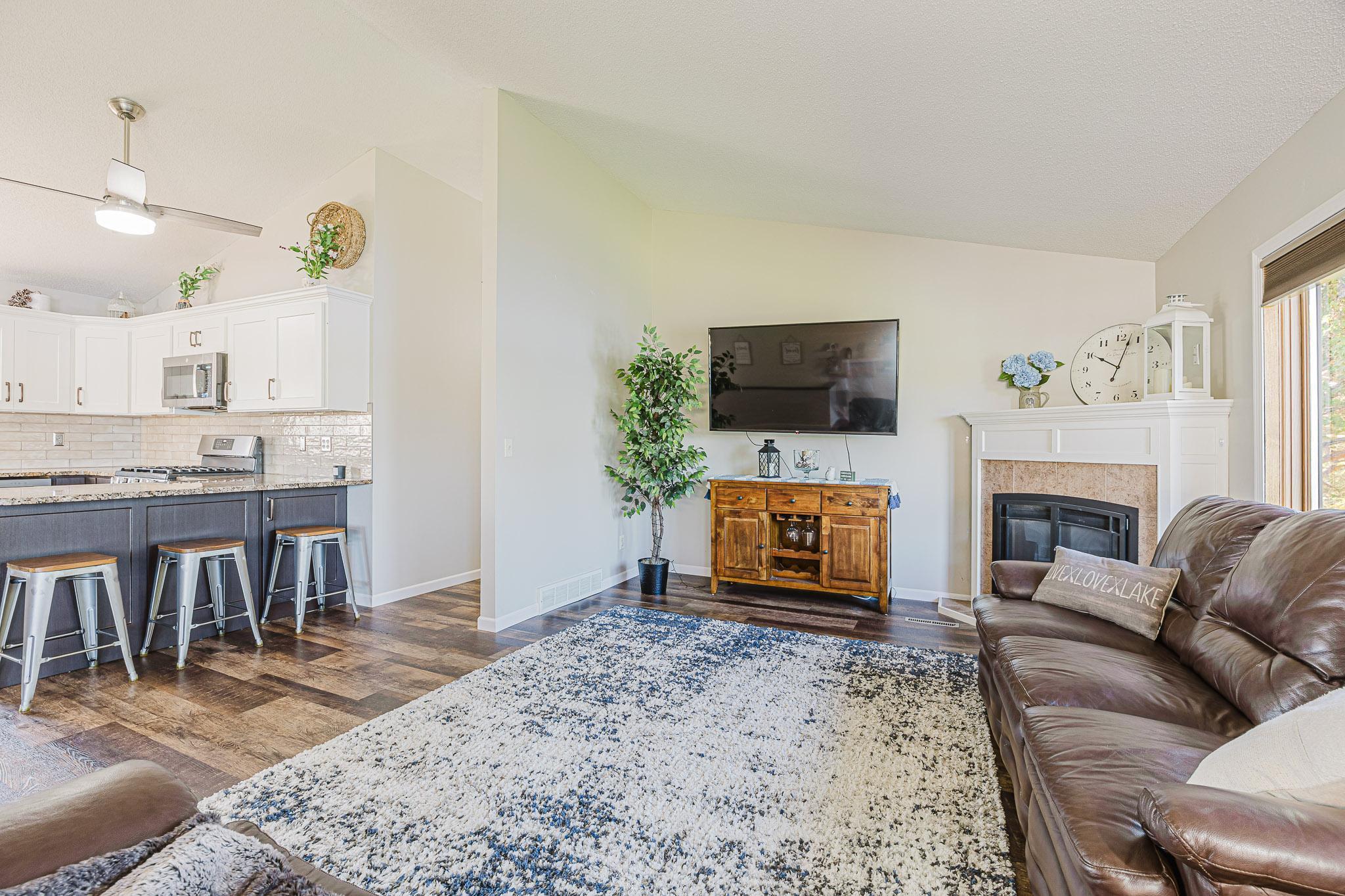 21281 Dovre Rd, Detroit Lakes-30.jpg