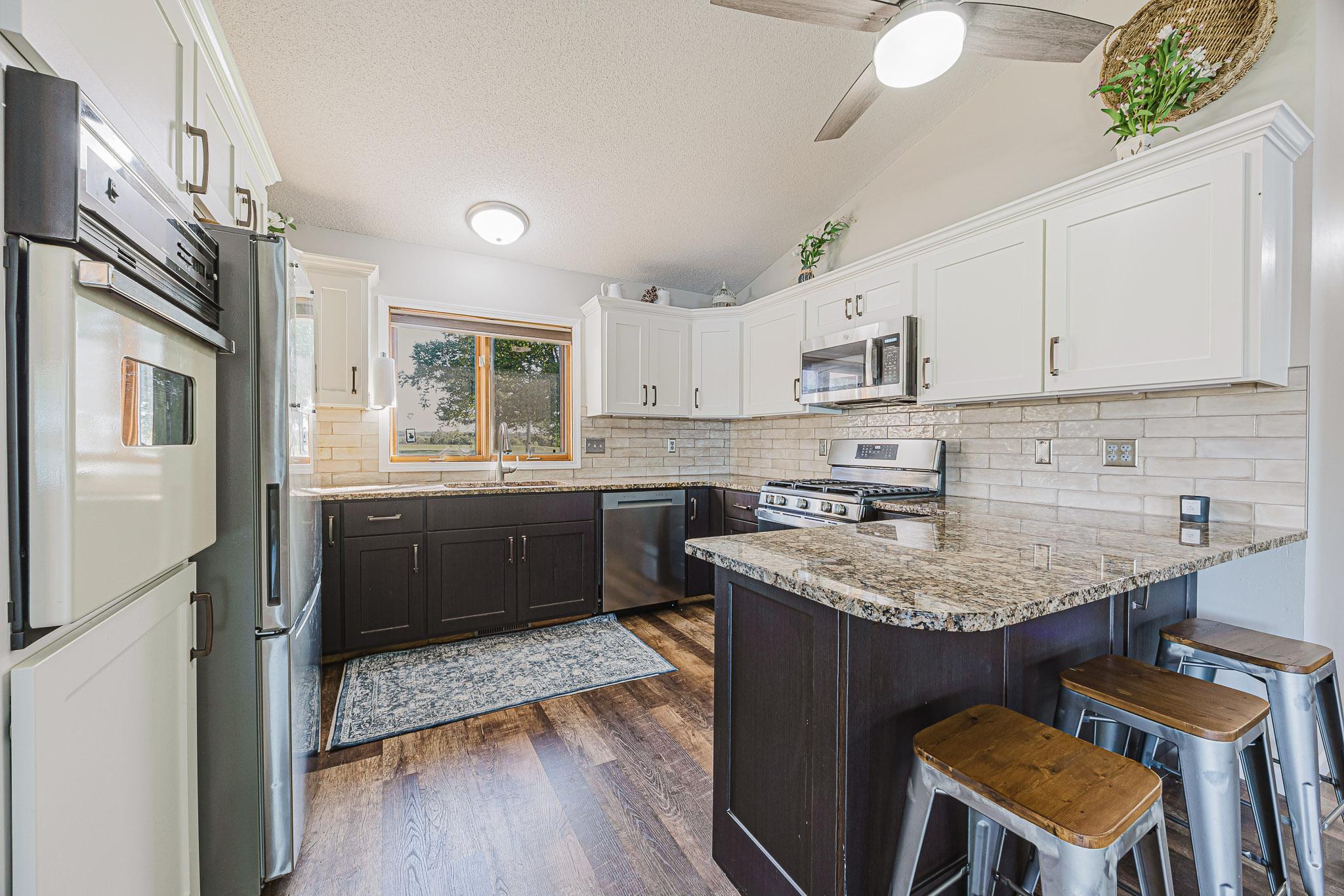 21281 Dovre Rd, Detroit Lakes-33.jpg
