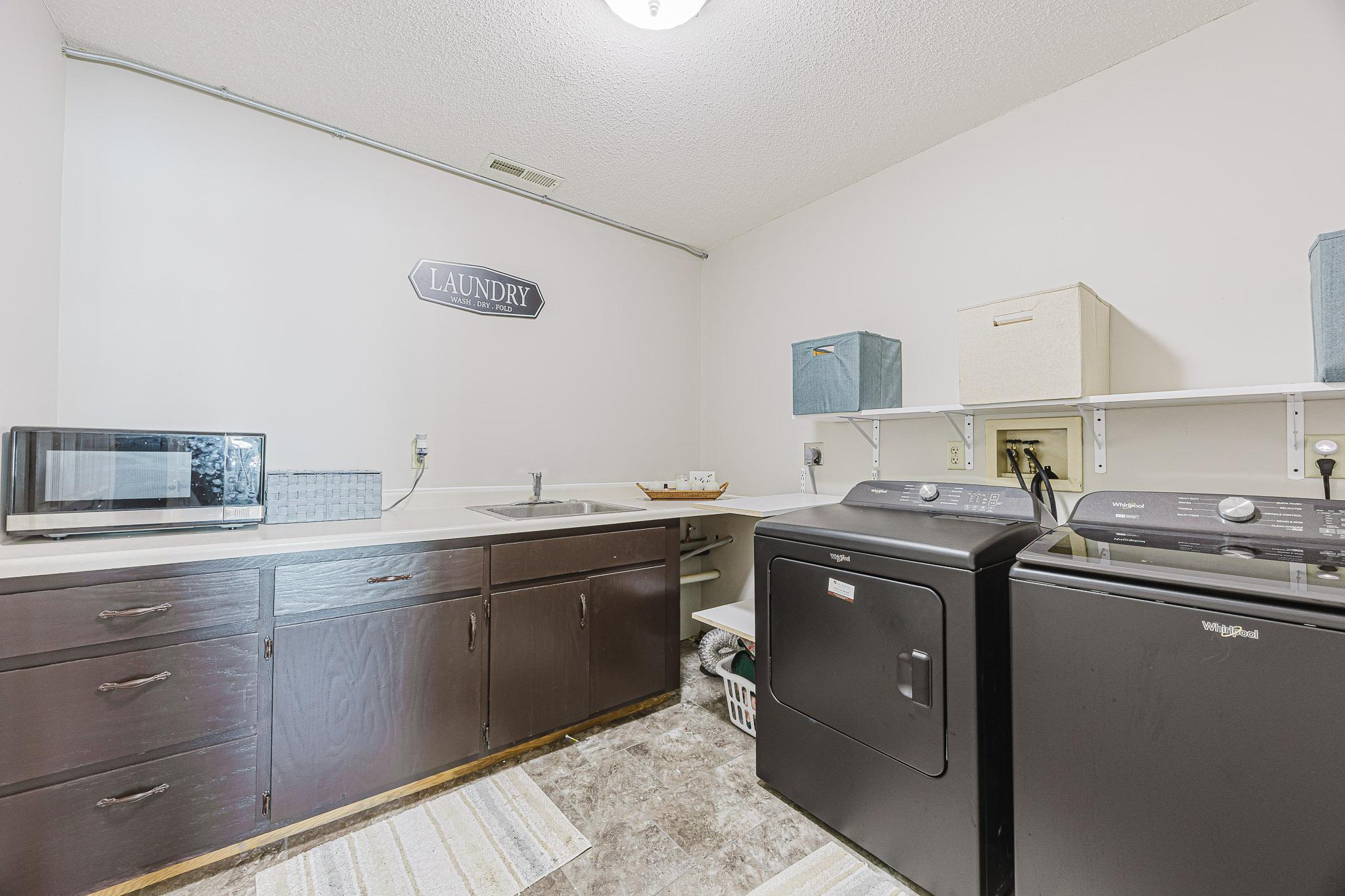 21281 Dovre Rd, Detroit Lakes-44.jpg
