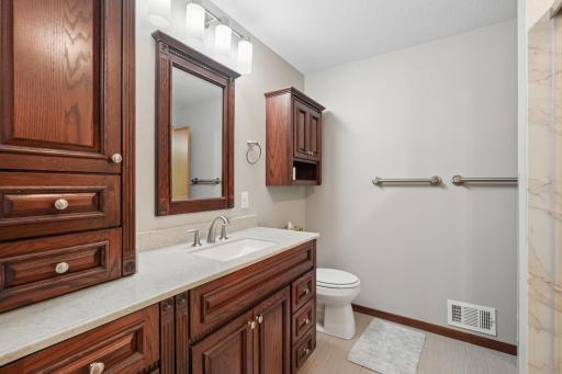 20524 Javelin Circle, Lakeville, MN 55044