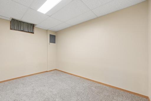 20524 Javelin Circle, Lakeville, MN 55044