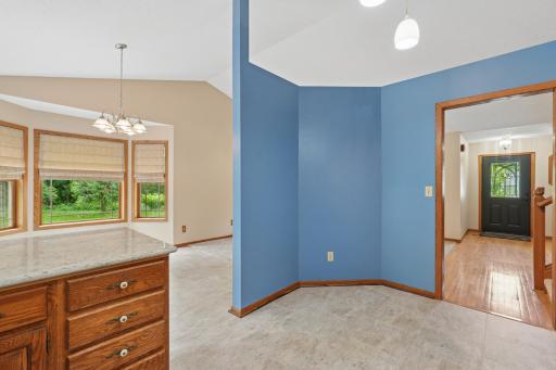 20524 Javelin Circle, Lakeville, MN 55044