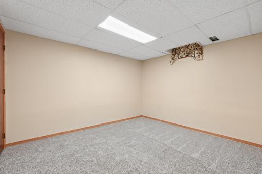 20524 Javelin Circle, Lakeville, MN 55044