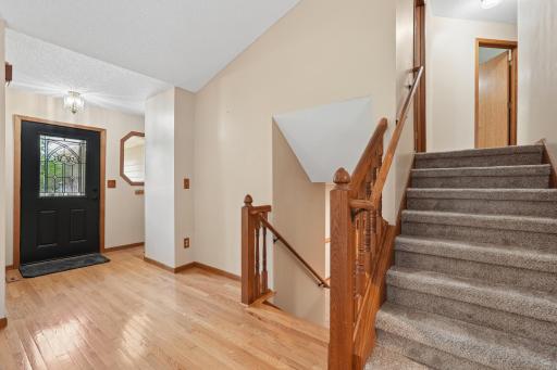 20524 Javelin Circle, Lakeville, MN 55044
