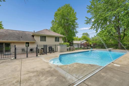 20524 Javelin Circle, Lakeville, MN 55044