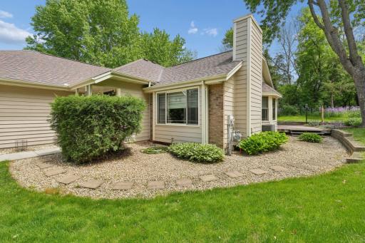 20524 Javelin Circle, Lakeville, MN 55044