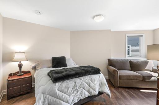 23 Phoebe Lane, Saint Paul, MN 55127