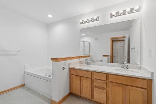 13900 53rd Avenue N, 13, Plymouth, MN 55446