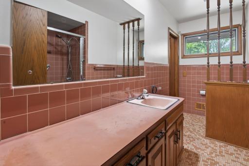 4517 Beard Avenue N, Minneapolis, MN 55422
