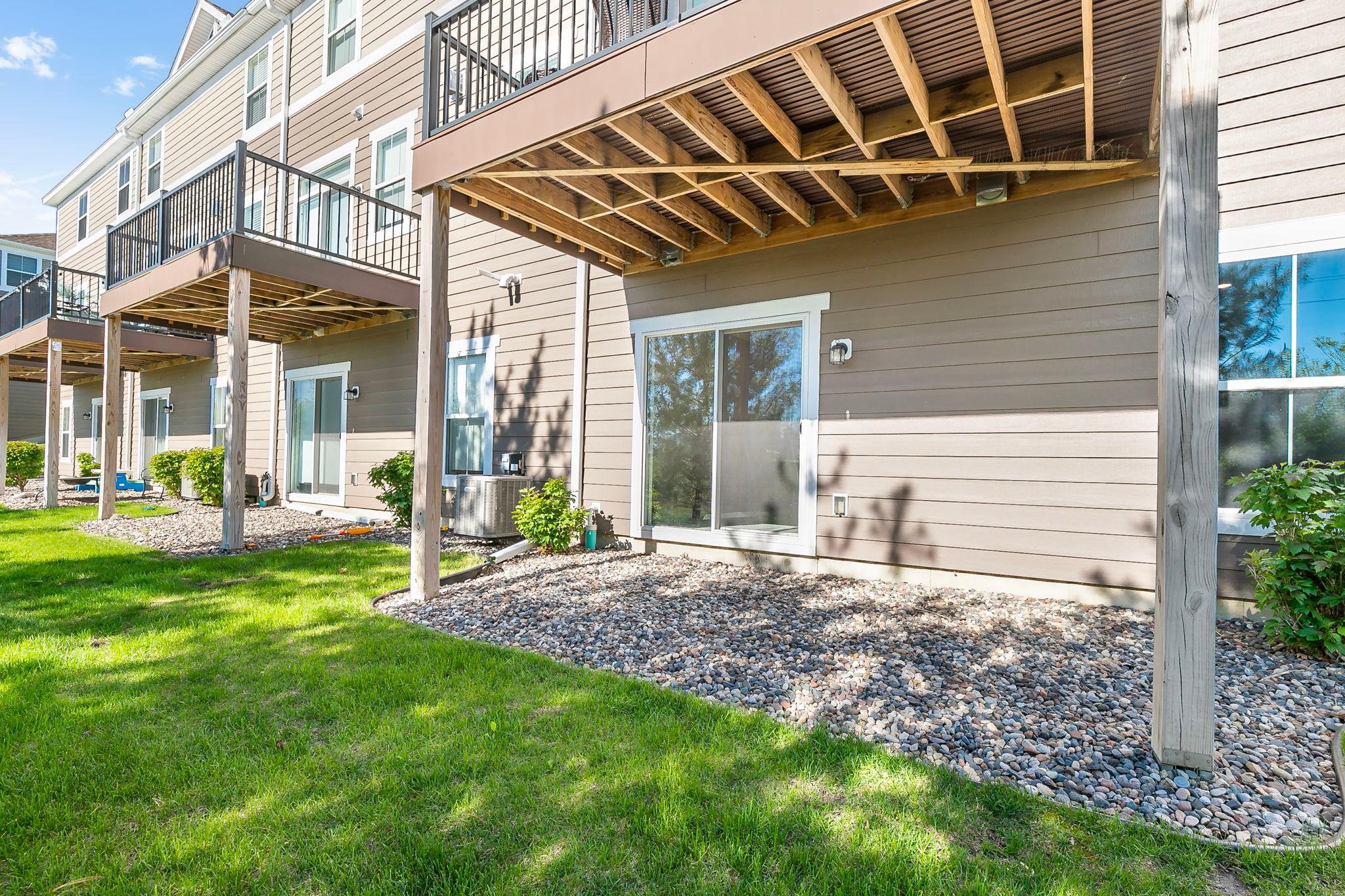 5-web-or-mls-18364 Glasswort Dr, Lakeville, MN_0005.jpg