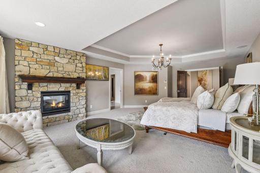 9690 Sky Lane, Eden Prairie, MN 55347