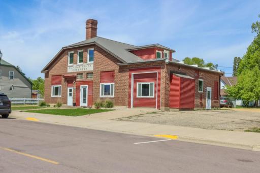 196 Main Street W, Elysian, MN 56028