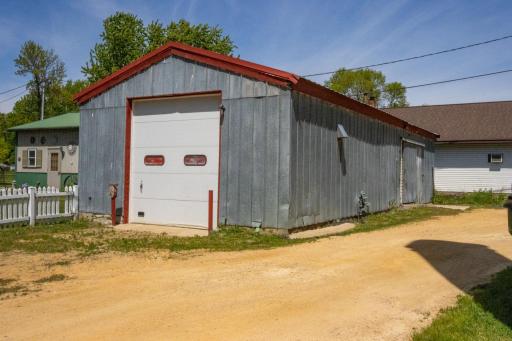 196 Main Street W, Elysian, MN 56028