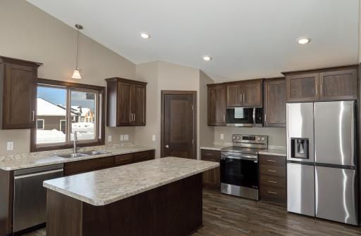 Large island makes meal prep and snacks a breeze