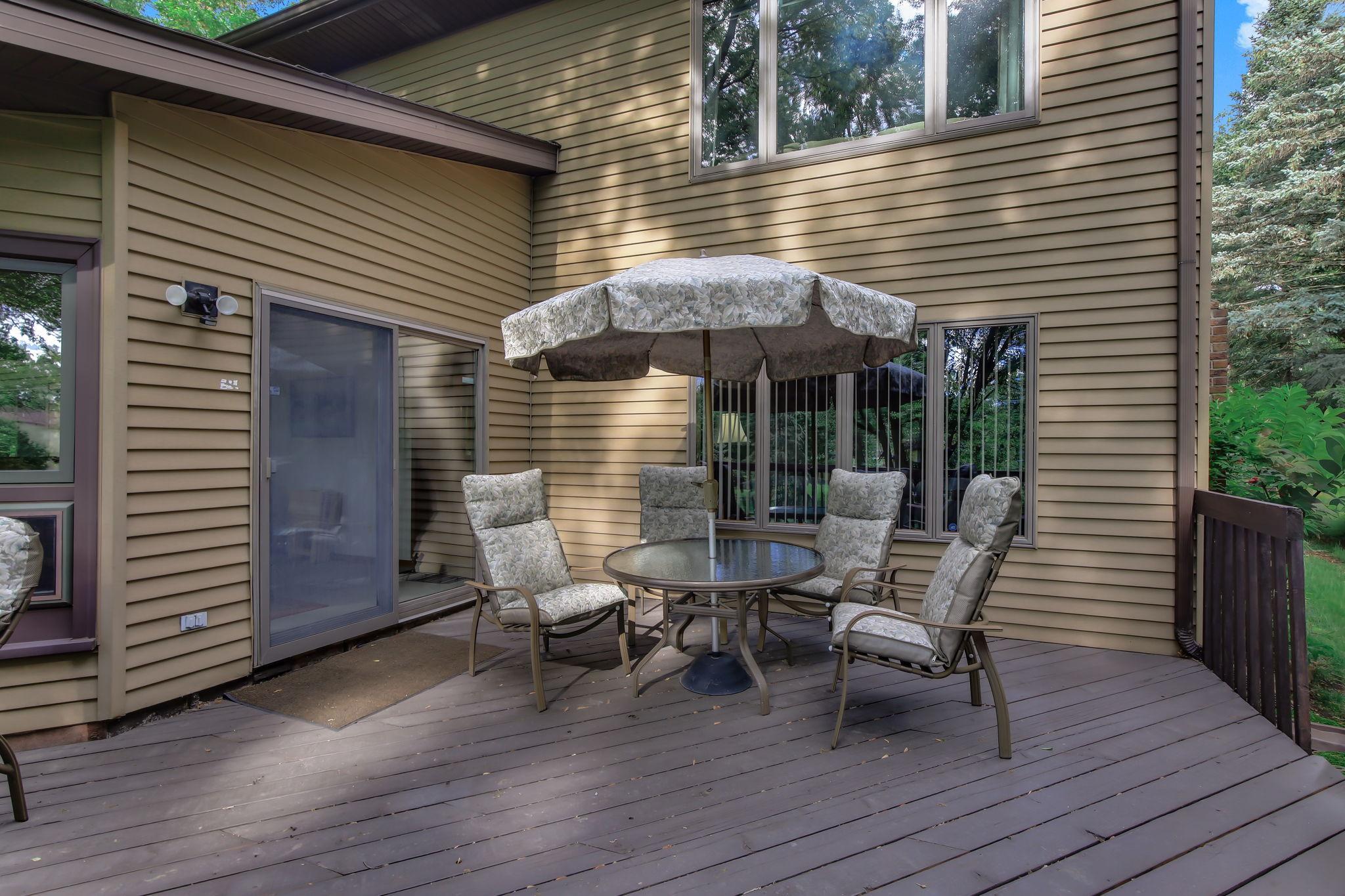 Deck area off the sunporch