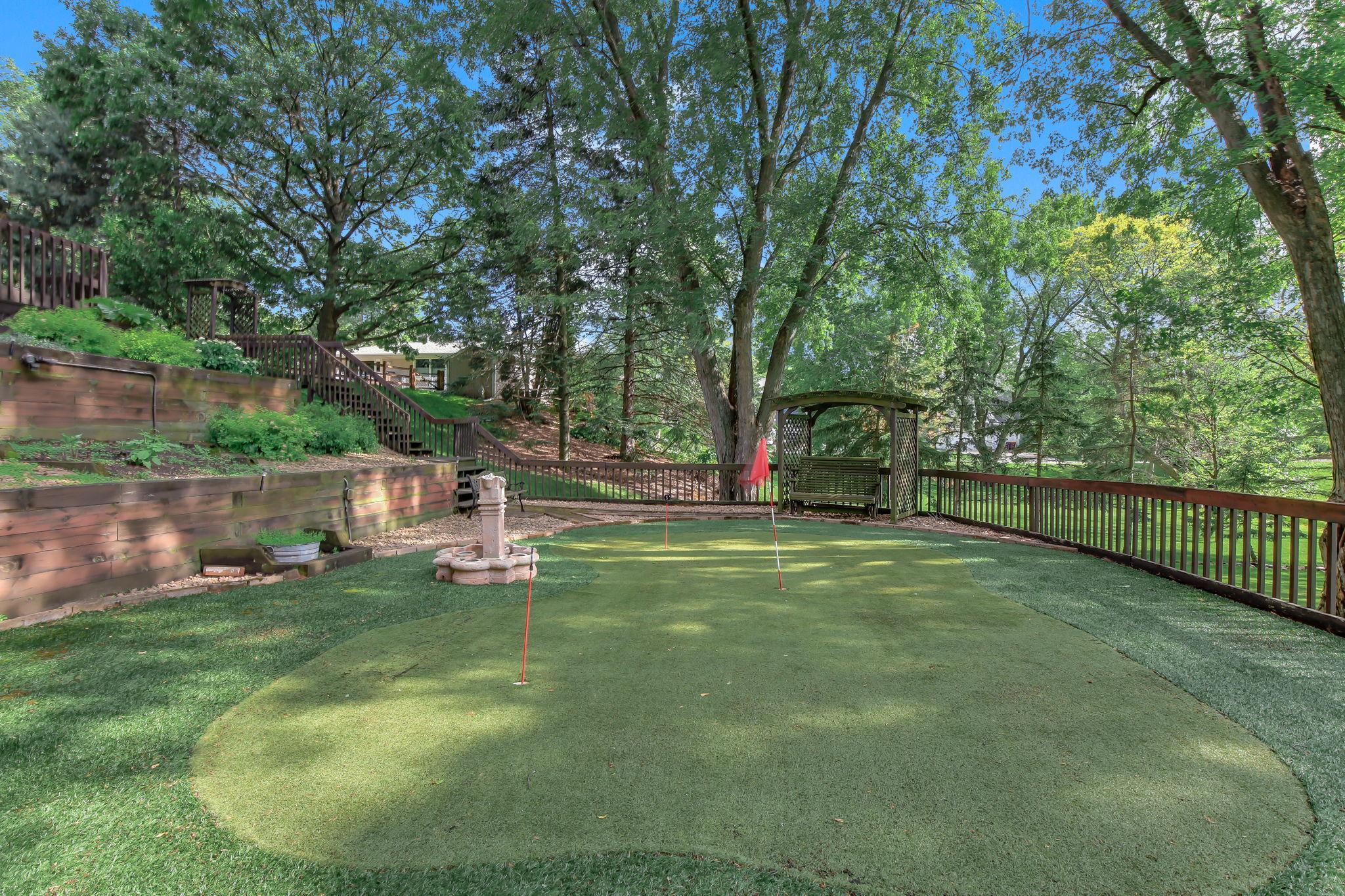 Putting green