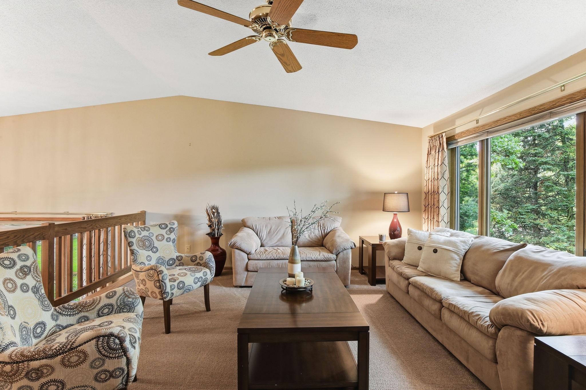 Bright, light, spacious, vaulted