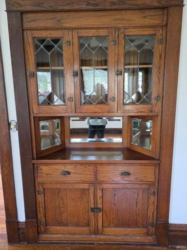 Gorgous built-in buffet with leaded glass accents!
