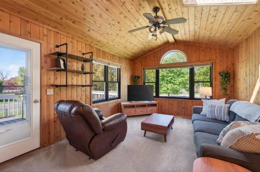 101 Mitchells Court, Saint Paul, MN 55115