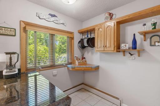 101 Timberland Drive, Burnsville, MN 55337