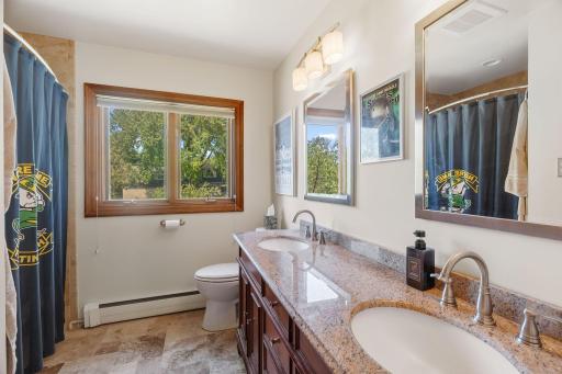 101 Timberland Drive, Burnsville, MN 55337