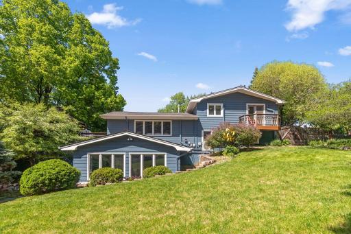 101 Timberland Drive, Burnsville, MN 55337
