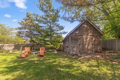 101 Timberland Drive, Burnsville, MN 55337