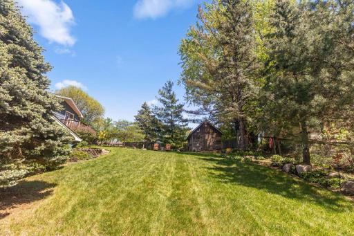 101 Timberland Drive, Burnsville, MN 55337