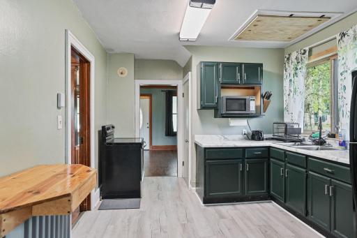 724 1st Street N, Waterville, MN 56096