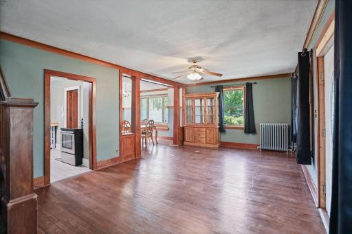 724 1st Street N, Waterville, MN 56096