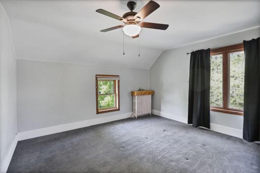 724 1st Street N, Waterville, MN 56096