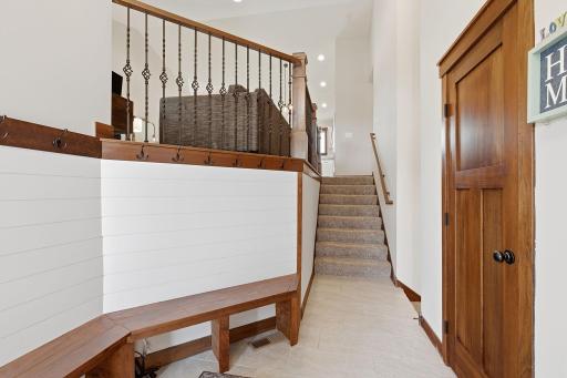 9-web-or-mls-2802_213th_St_W_Farmington_MN_006.jpg