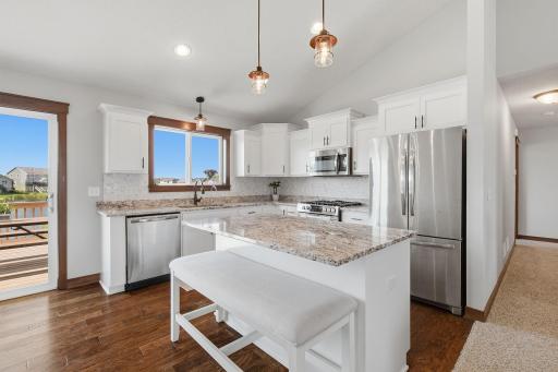 21-web-or-mls-2802_213th_St_W_Farmington_MN_018.jpg