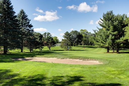 Lake Phalen golf course is right around the corner!