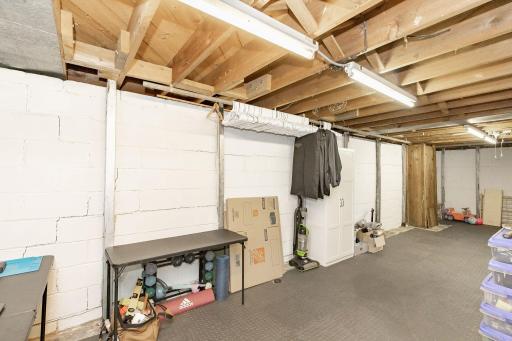 2101 7th Street N, Fargo, ND 58102