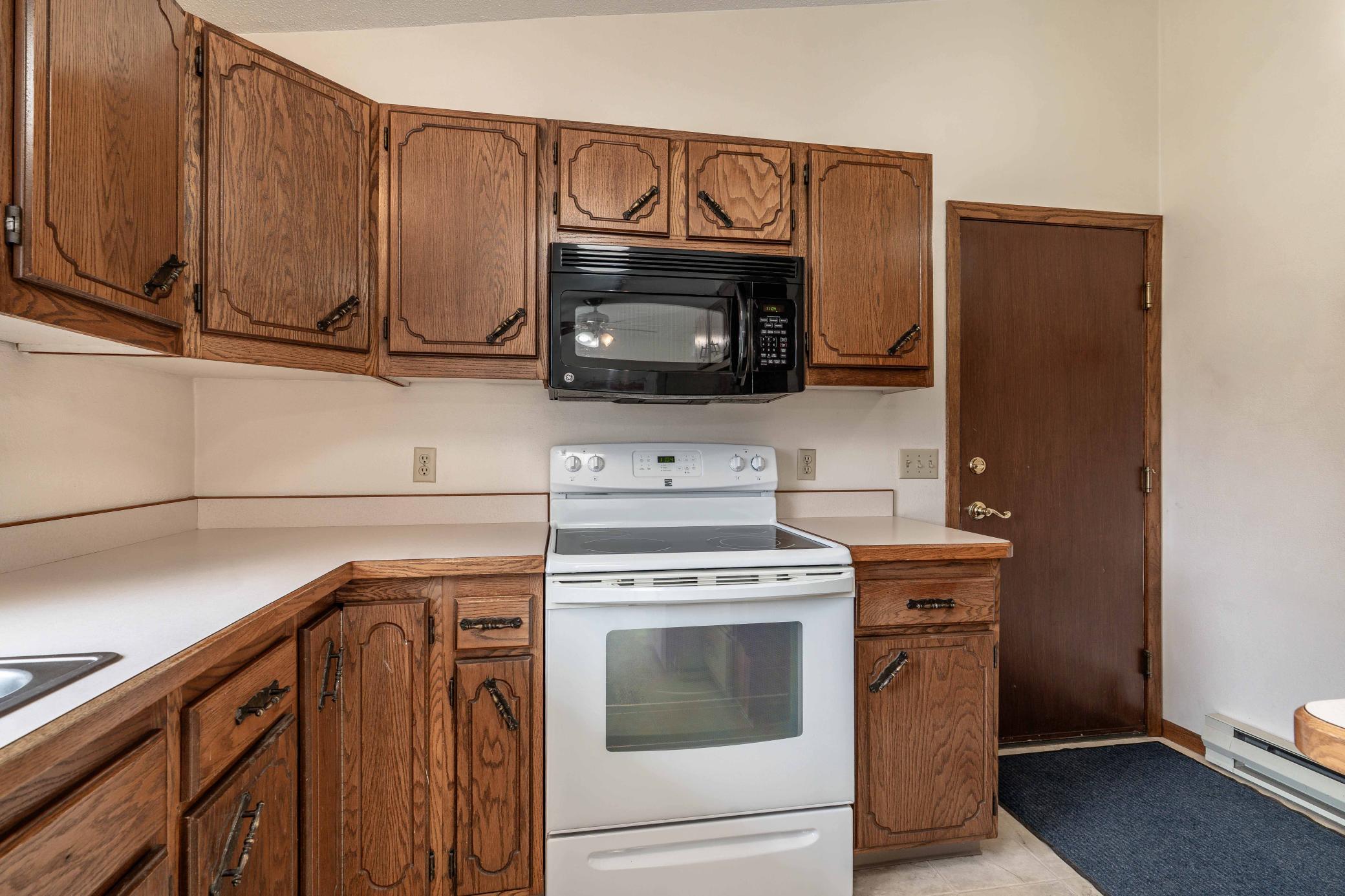 16990 River Oaks Blvd FF-210.jpg